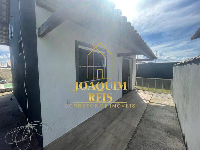 #Jr0222 - Casa para Venda em Cabo Frio - RJ - 1